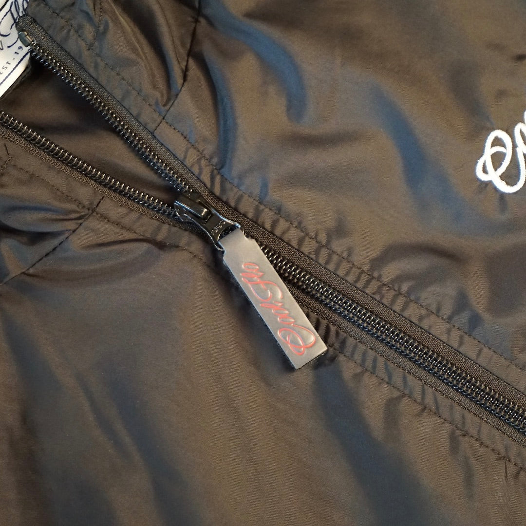 Cool Flo Black Jacket - zip close-up