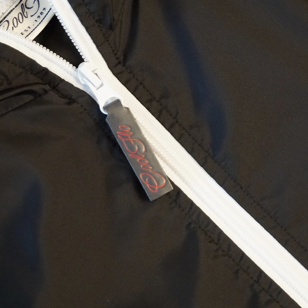 Cool Flo Black & WhiteJacket - zip close-up