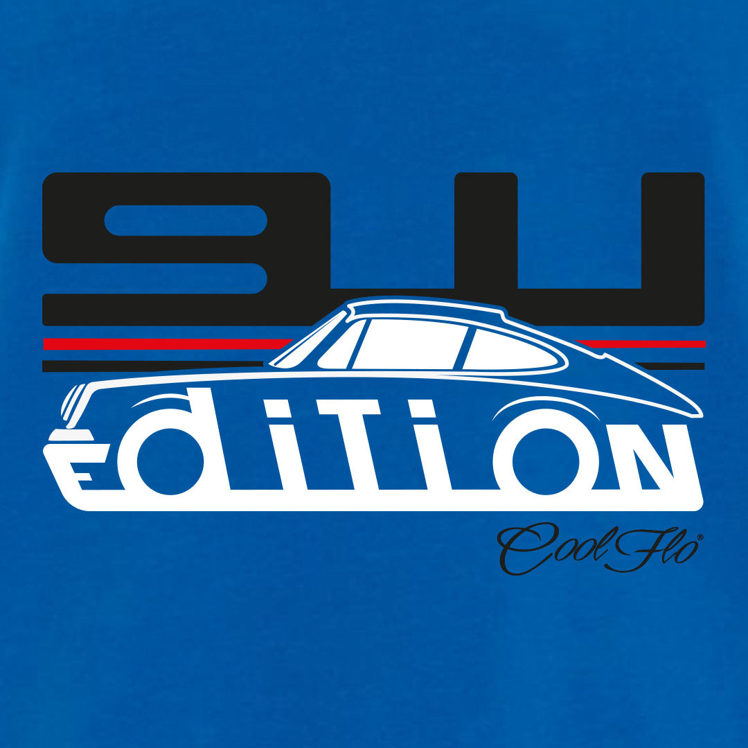 Cool Flo Porsche 911 royal blue t-shirt - GT Edition with black, white and red print. Design close-up.
